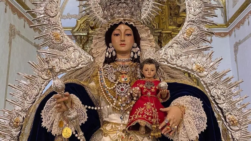 El informe de Patrimonio determina que la Virgen de Gracia, que ardió esta Semana Santa en Almadén de la Plata, es irrecuperable